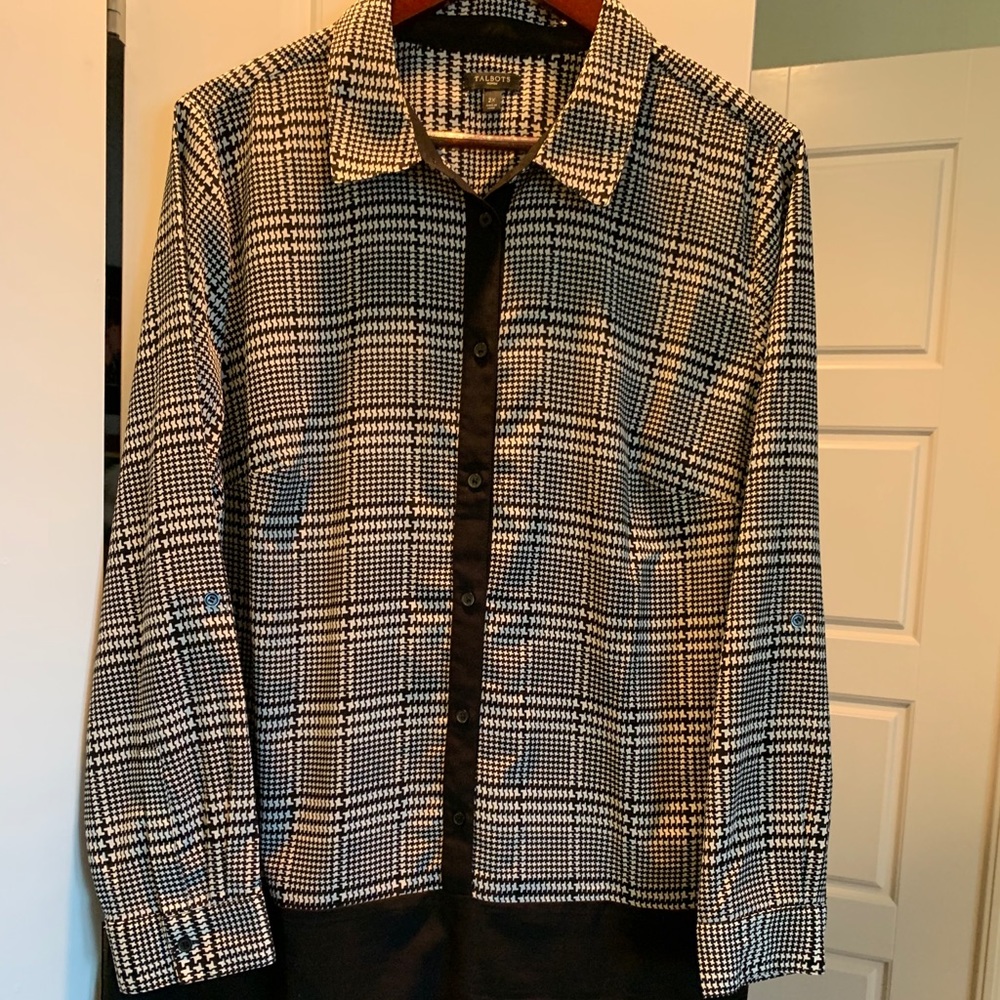 Black & white plaid blouse